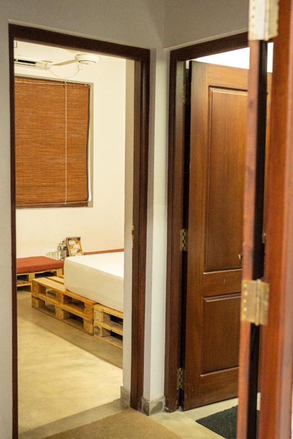 Battaramulla Boutique Villa سري جاياواردنيبورا كوتي المظهر الخارجي الصورة